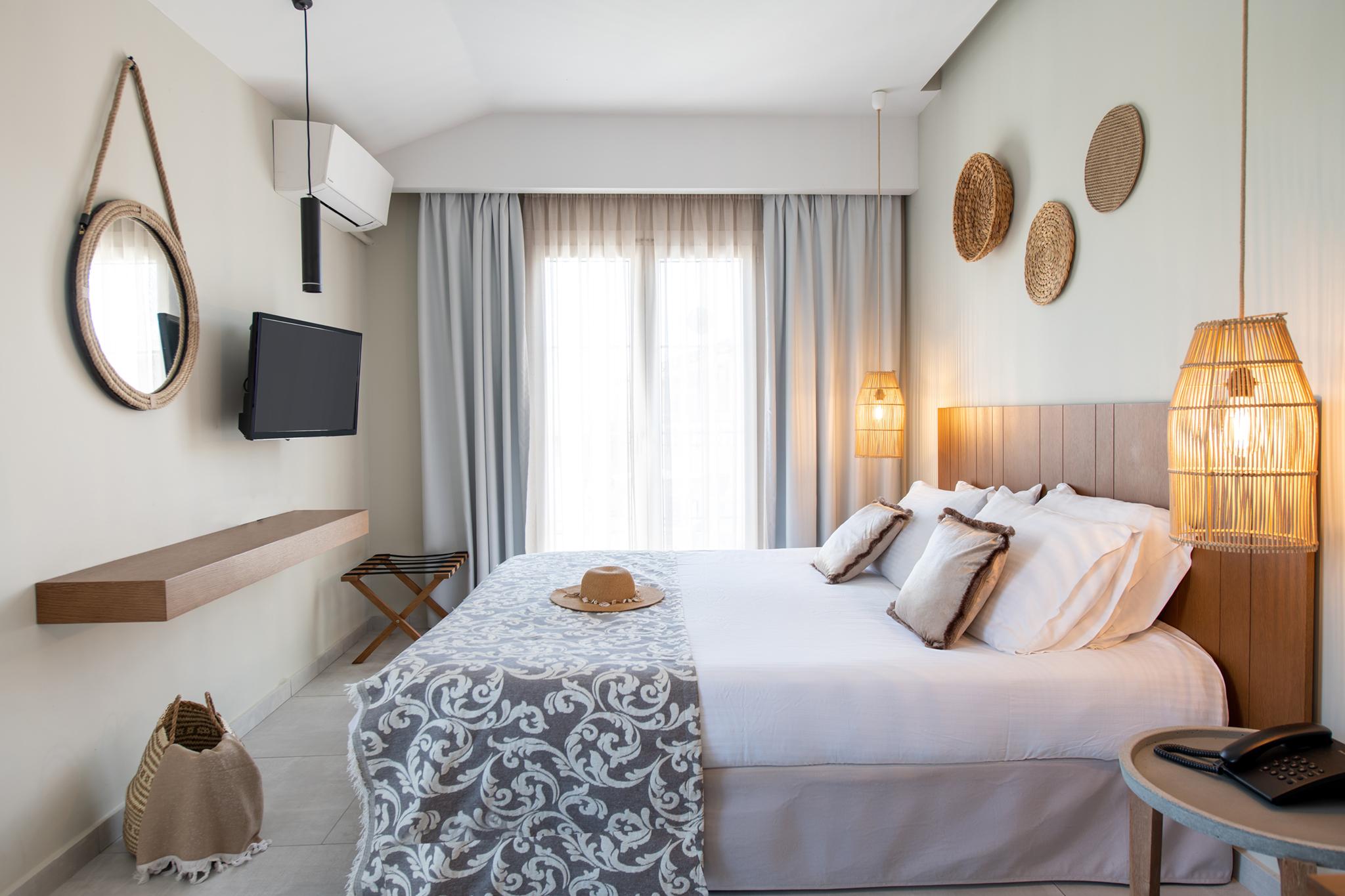 เอคาที Hotel กาวอส ภายนอก รูปภาพ