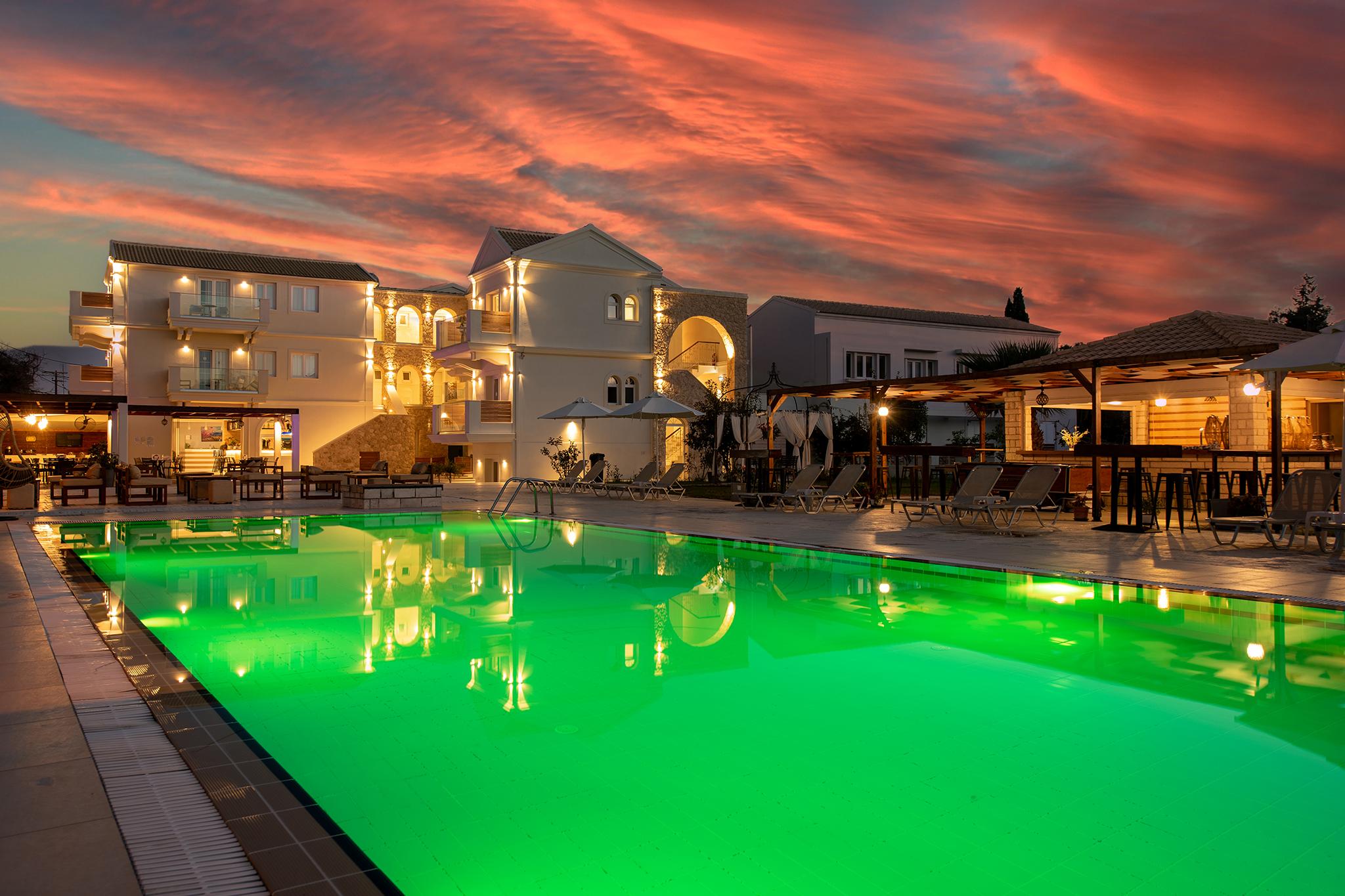 เอคาที Hotel กาวอส ภายนอก รูปภาพ
